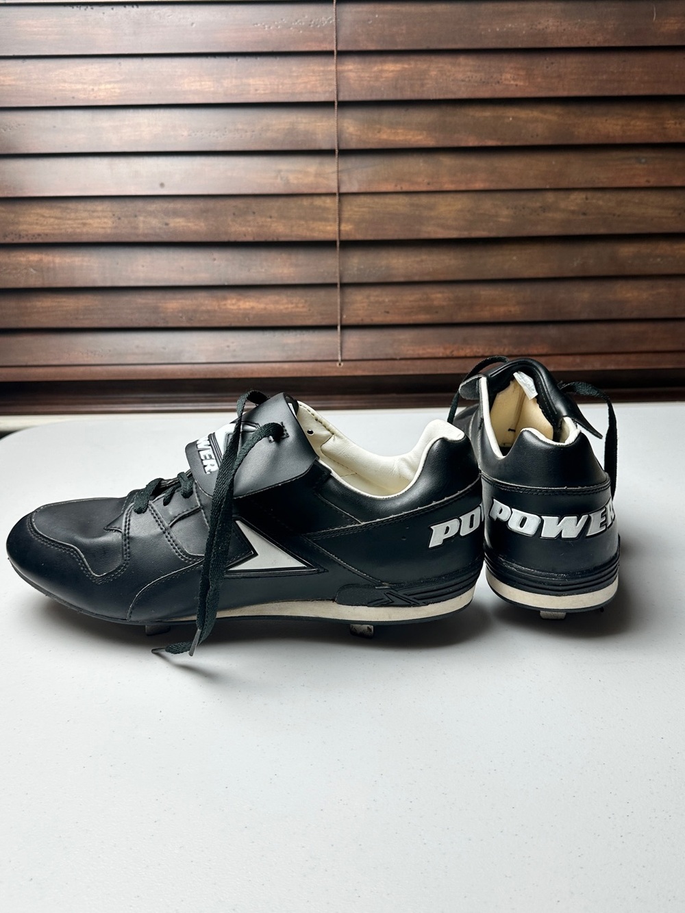 Vintage Bata Men’s Black Cleats Size 11